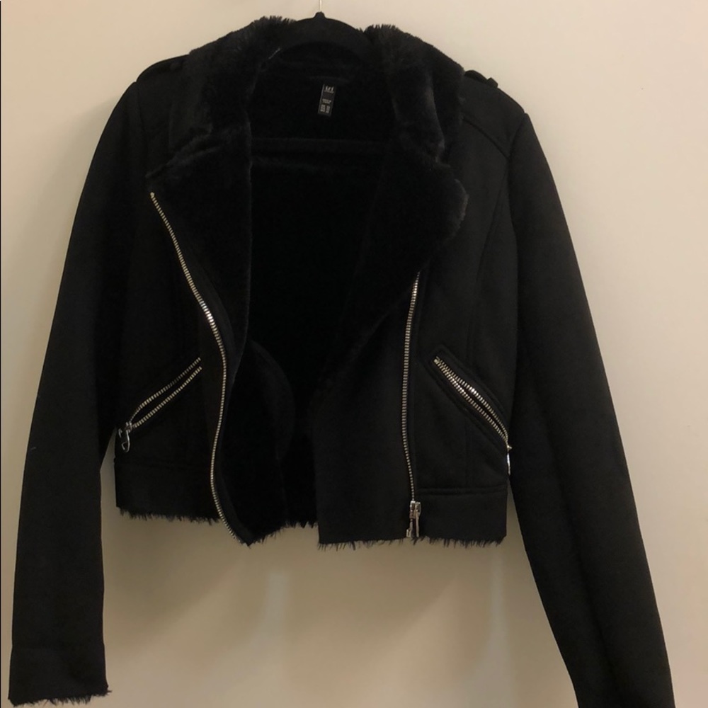 Zara faux fur black jacket in XS - barely worn!